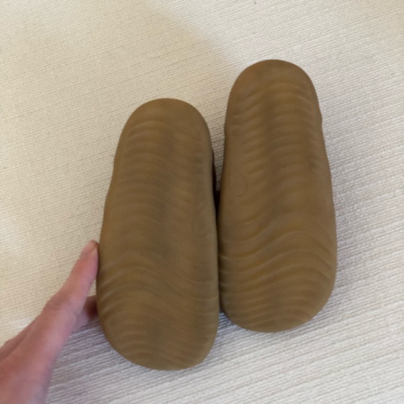 Bobux Delight Mary Jane Shoes Red Size 20 - Picture 4 of 4